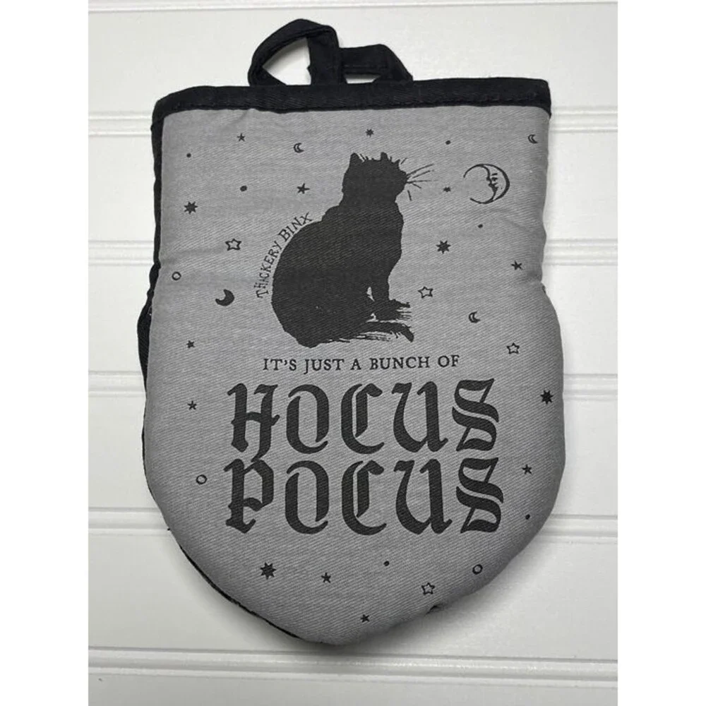 Disney It’s Just Bunch Of Hocus Pocus Oven Mini Mitt 2pc Thackery Binx Cat New!